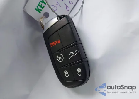 2019 Jeep Grand Cherokee Altitude 4X4 z USA, uszkodzony, nr VIN 1C4RJFAG4KC531609